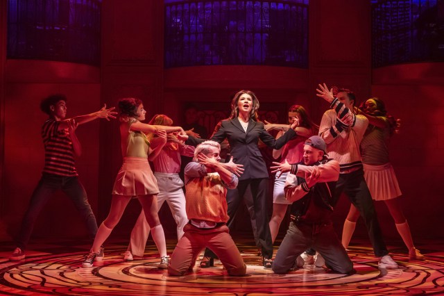 Nic Myers (centre) as Kathryn and cast in Cruel Intentions UK and Ireland Tour 2025, credit Pamela Raith Photography