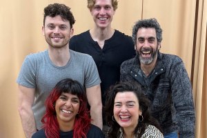 Full casting confirmed for Dracula, A Comedy of Terrors