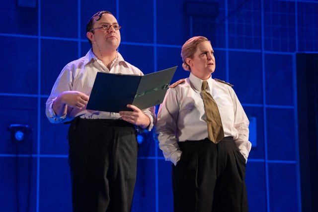Jak Malone, Zoë Roberts in Operation Mincemeat, © Julieta Cervantes