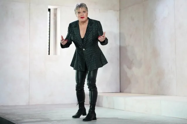 Eddie Izzard in Hamlet, © Carol Rosegg