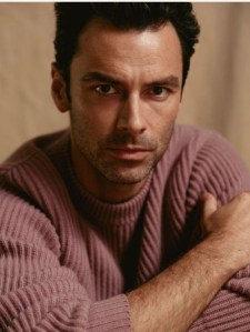 Aidan Turner (John Balsom)