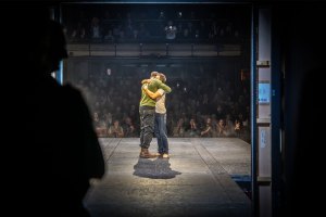 Richard II with Jonathan Bailey releases behind the scenes photos