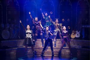 Six to be performed in Japanese in the West End