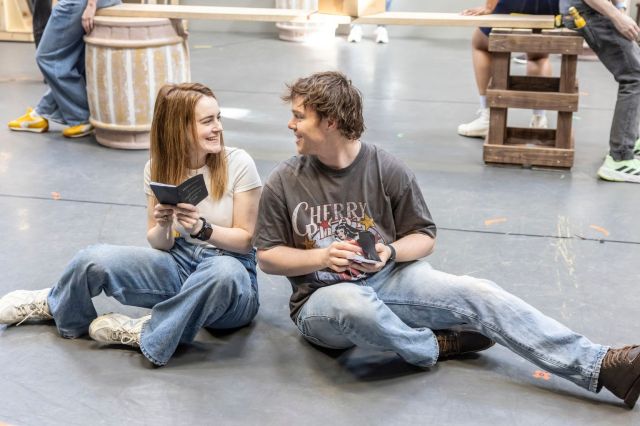 The cast of Shucked in rehearsals (1)