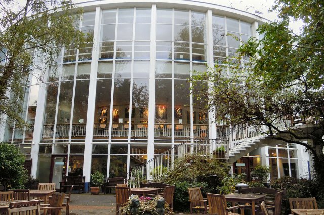 The Yvonne Arnaud Theatre in Guildford, Jack1956, CC0, via Wikimedia Commons