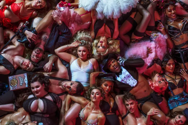 The Burlesque cast The Burlesque cast