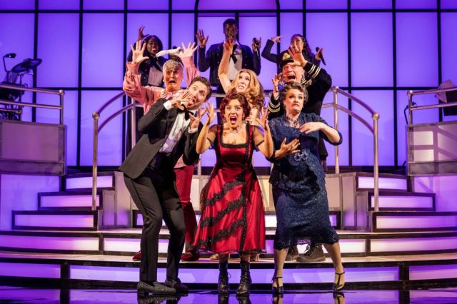 The West End cast of Titanique (1) The West End cast of Titanique (1)