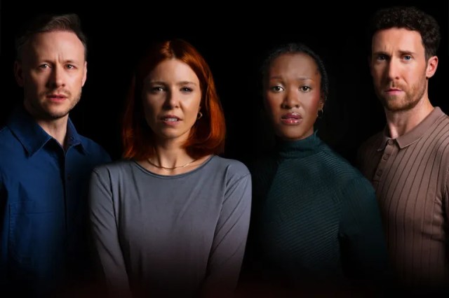 2.22 A Ghost Story tour cast