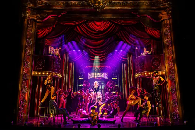 A scene from Burlesque the Musical, depicting the entire burlesque club and performers