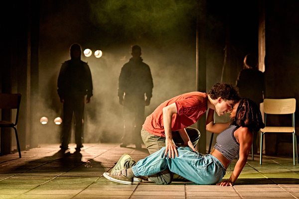Noah Valentine (Callum) and Corinna Brown (Sephy) in Noughts & Crosses (c) Manuel Harlan (248)