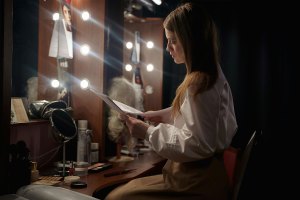 Major report highlights concerns around freelancer pay in theatre industry