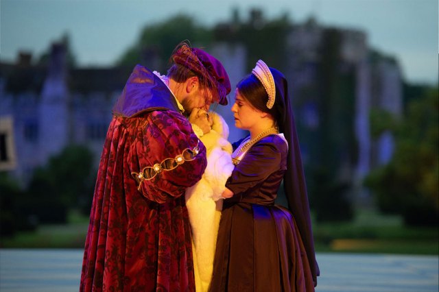Mark Goldthorp (as King Henry VIII) and Emily Lane (as Anne Boleyn) in Anne Boleyn the Musical