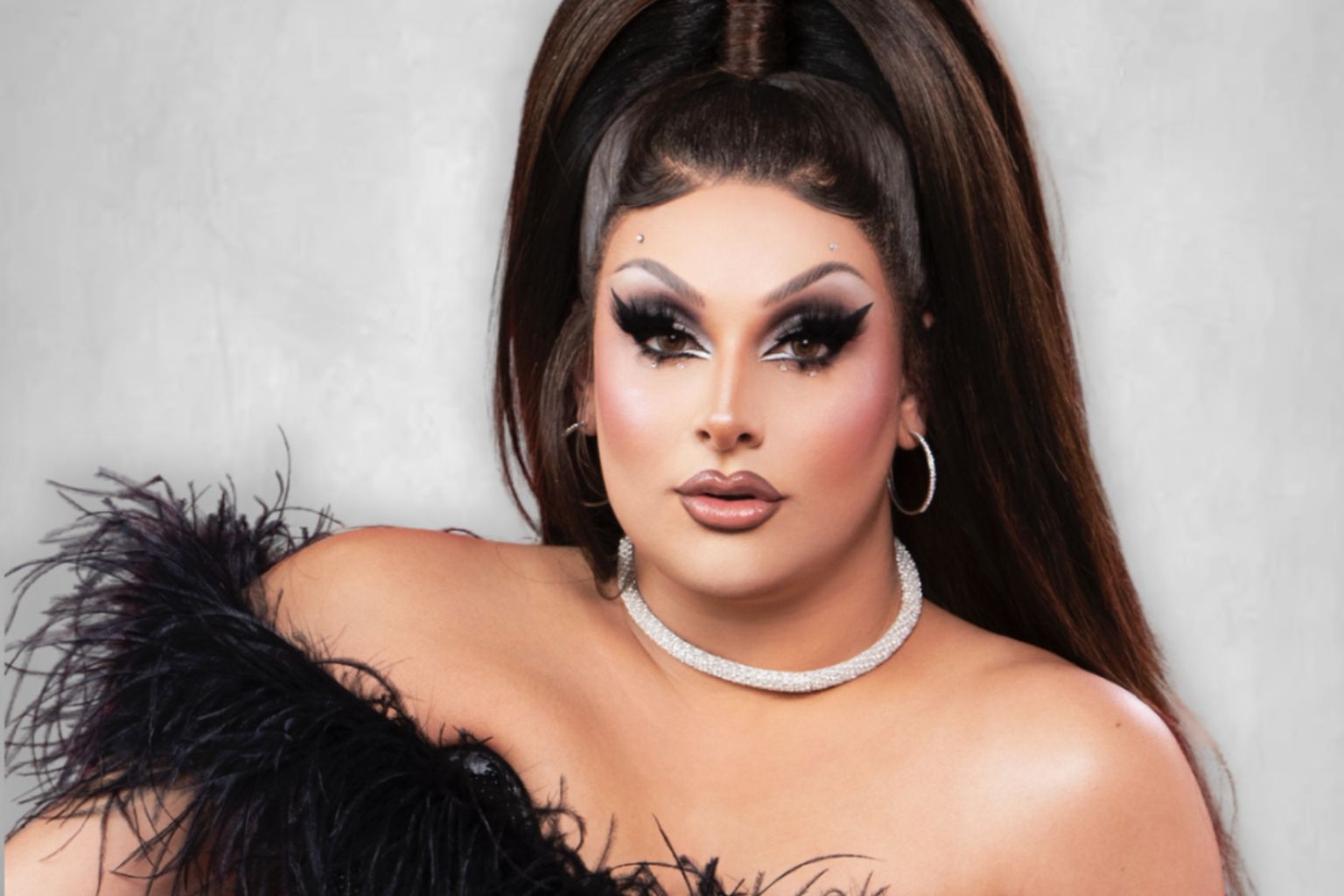 Jan Sport, provided uncredited