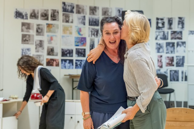 Kate Duchêne (Dora) and Juliet Stevenson (Ruth) in rehearsals for The Land of the Living at the National Theatre. (c) Marc Brenner 02406