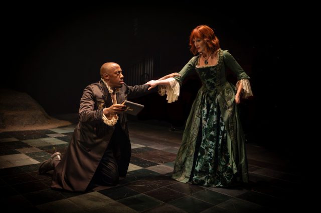 Giles Terera Hamlet Eve Ponsonby Ophelia in Hamlet at Chichester Festival Theatre. PhotocEllie Kurttz 084