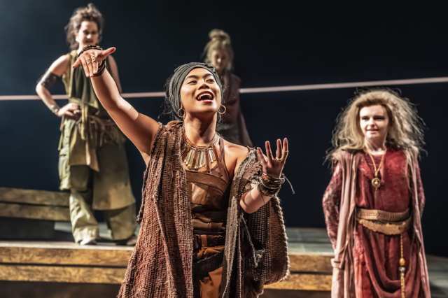 Melanie Joyce Bermudez (Serene) and Ellie May Sheridan (Yunann) in Bacchae at the National Theatre. Photographer Marc Brenner TWO 00134