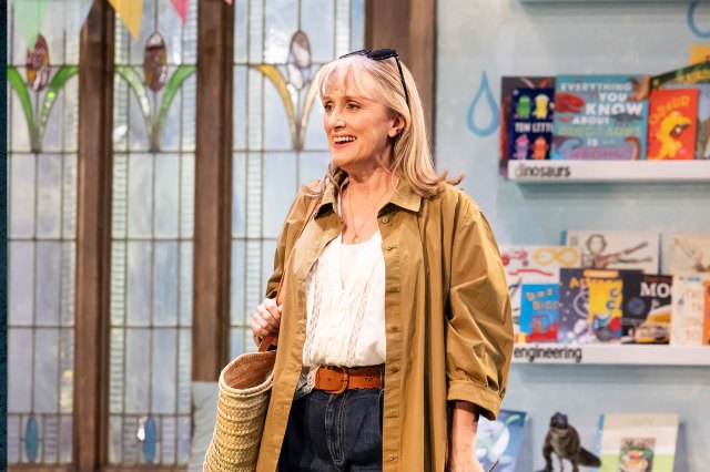 Eureka Day 1 Jenna Russell in Eureka Day