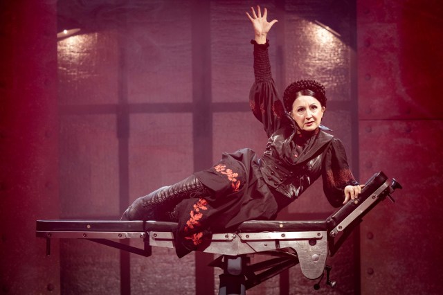 Jessica Martin as Frau Blücher in YOUNG FRANKENSTEIN, credit Mark Senior