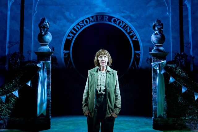 Julie Legrand (Selina Cadell) in The Killings at Badger's Drift, ©Manuel Harlan