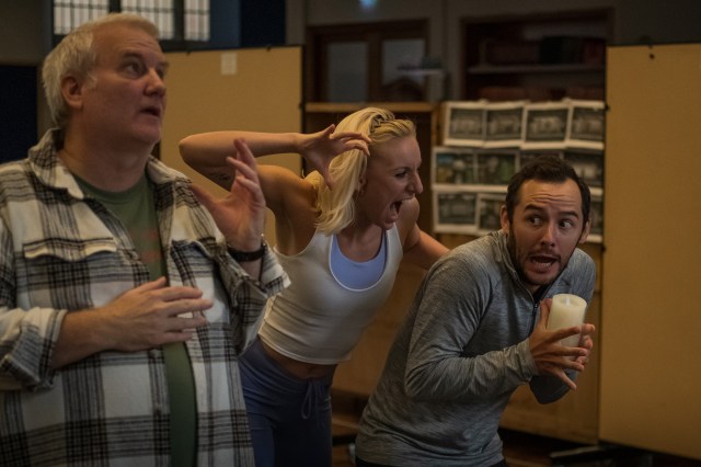 LtoR SIMEON TRUBY AS KEMP WITH BELLE KIZZY GREEN & BRYAN MOTTRAM, credit Tom Sweeney