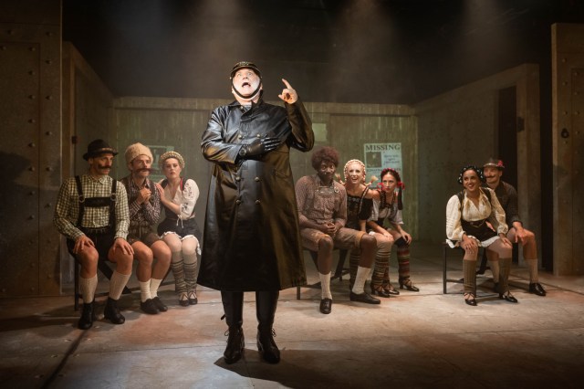 Simeon Truby as Inspector Hans Kemp & company in YOUNG FRANKENSTEIN, credit Mark Senior