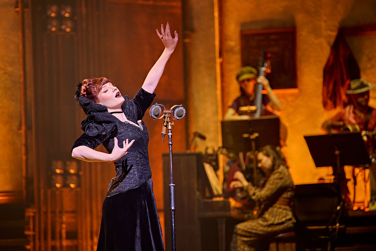 Matilda The Musical – have a first look at Jon Robyns as Miss Trunchbull