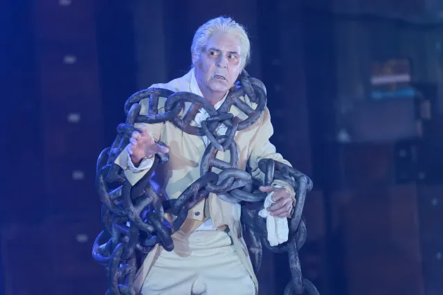 A Christmas Carol A Ghost Story at Alexandra Palace. Photo by Mark Douet 3Q9A5372B Neil Morrissey in A Christmas Carol: A Ghost Story at Alexandra Palace