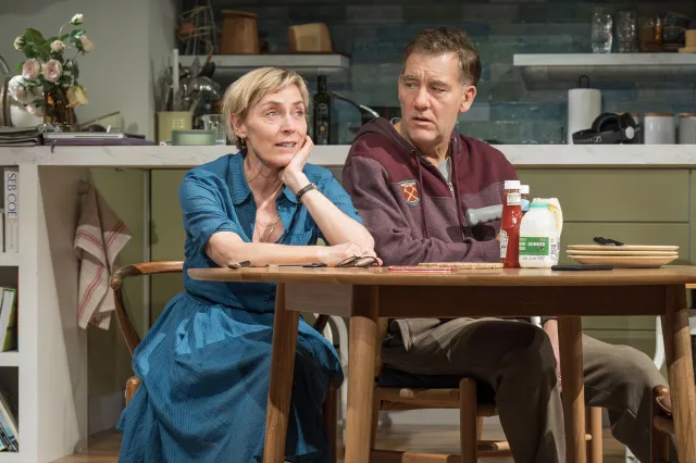 Saskia Reeves and Clive Owen in End