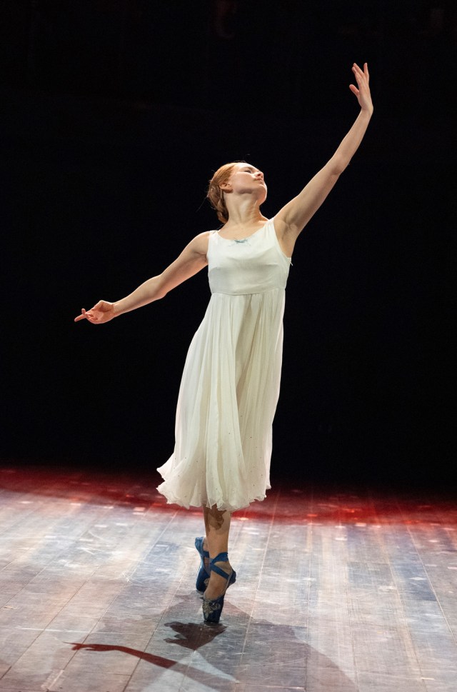 Scarlett Monahan (Posy) in Ballet Shoes (2025) at the National Theatre. (c) Alastair Muir BS17379