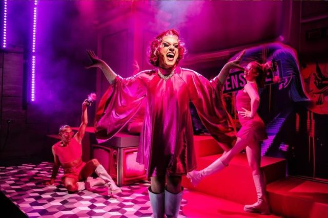 A scene from the show, © Danny Kaan