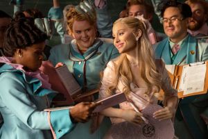 Ariana Grande and the cast of Wicked For Good