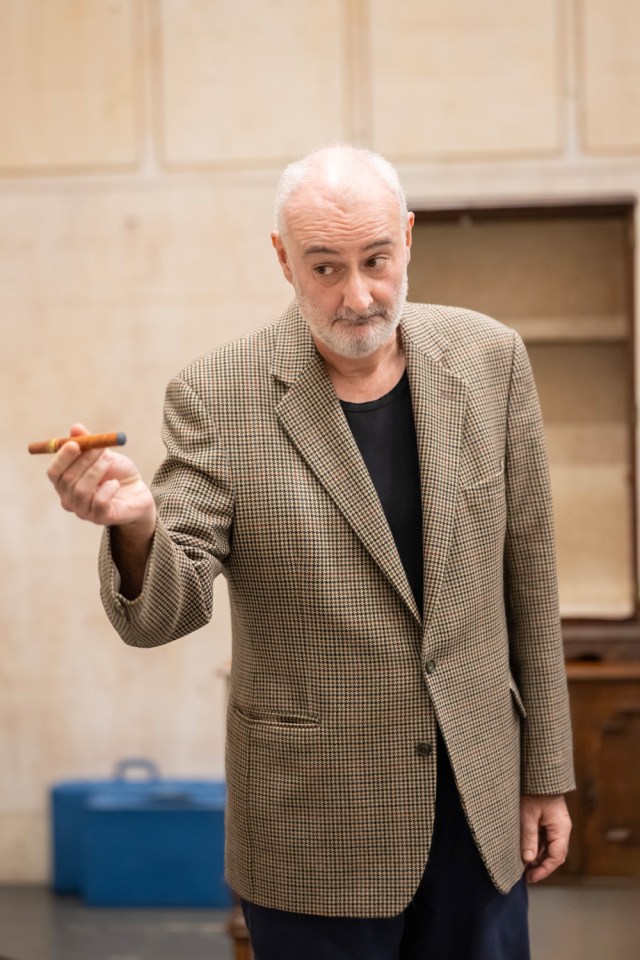 John Hodgkinson in rehearsals for WHEN WE WERE MARRIED photo by Johan Persson