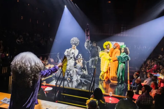 The company of CATS The Jellicle Ball 3