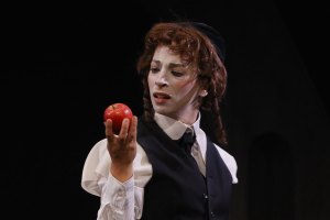 New Yentl stage adaptation to open in London next spring