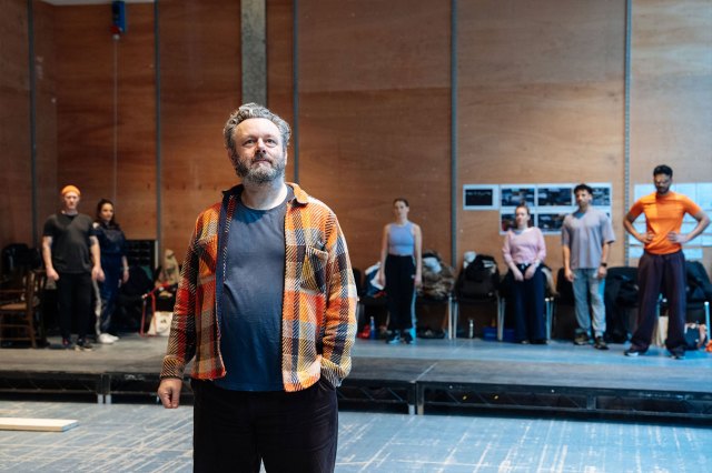 Michael Sheen and the cast of Our Town, © Helen Murray 