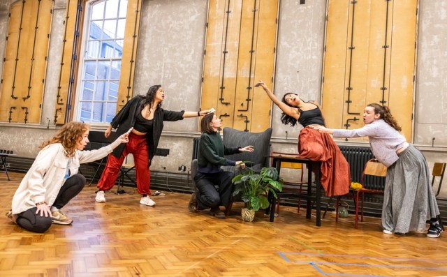10. Kirsty Findlay, Gracie Lai, Frances McNamee, Yna Tresvalles and Sîan Louise Dowdalls in rehearsals for Ballad Lines (c) Pamela Raith Photography.jpeg