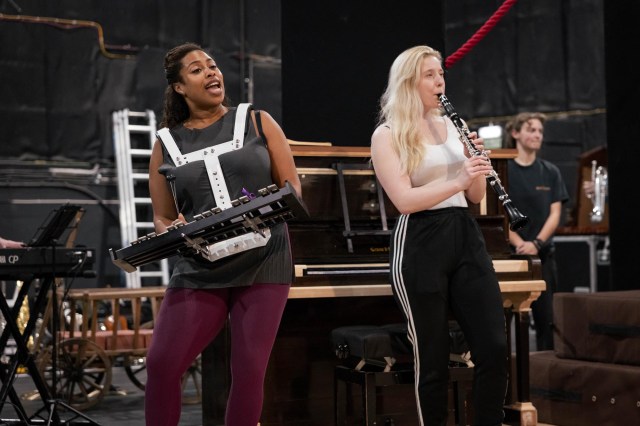 Dominique Planter and Jessica Jolleys Barnum UK and Ireland Tour (Rehearsal Images) Photo credit Mark Senior A6192