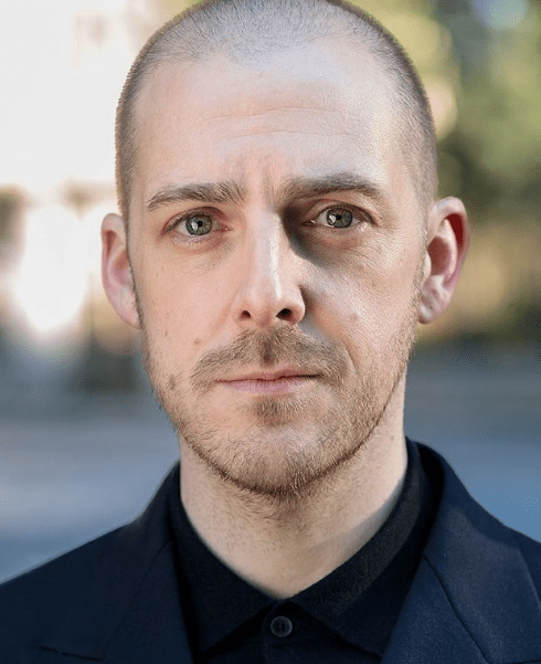 Harry Hepple, provided uncredited by Les Mis