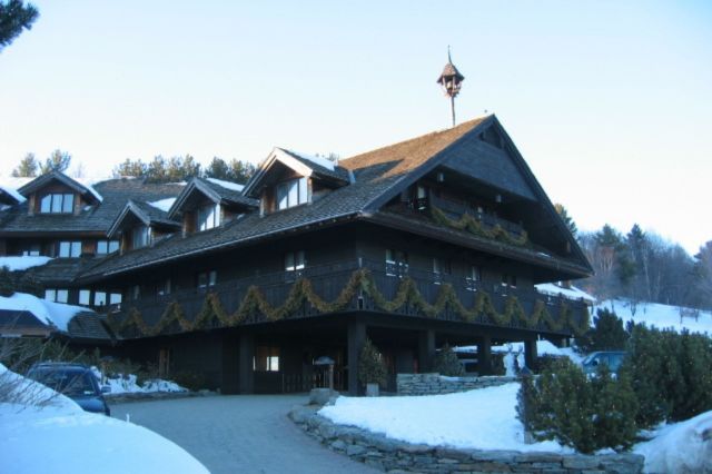 The von Trapp family lodge in 2004 The von Trapp family lodge in 2004