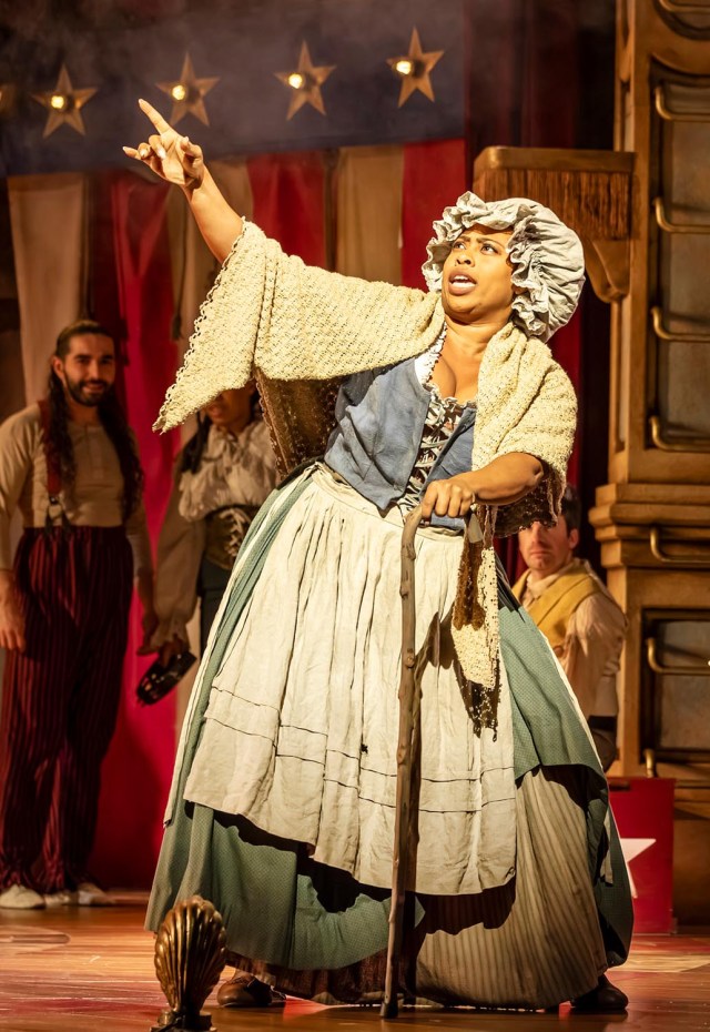 Dominique Planter (Joice Heth) Barnum UK Tour Photo credit Pamela Raith 046 Dominique Planter (Joice Heth) Barnum UK Tour Photo credit Pamela Raith 046