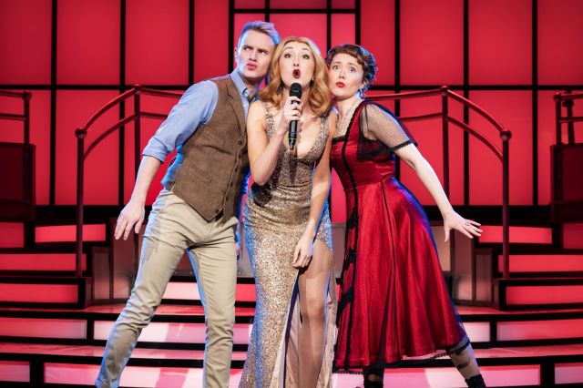 Luke Bayer, Astrid Harris, Rose Galbraith in Titanique