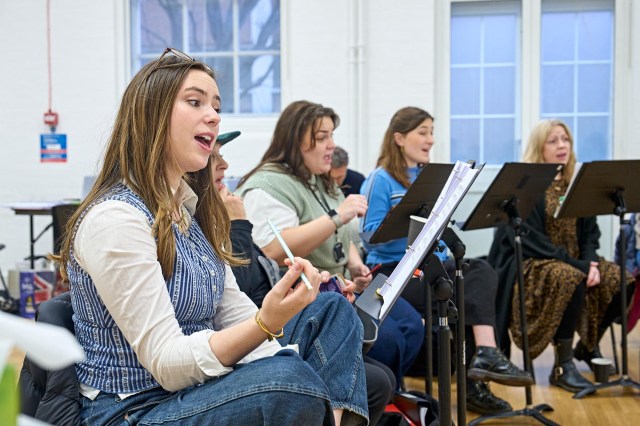 Madeleine Morgan (Ensemble), Sarah Pugh Siân), Mared Williams (Margaret) and Kirsty Malpass (Hefina) in rehearsal for Pride. Photographer Manuel Harlan 091