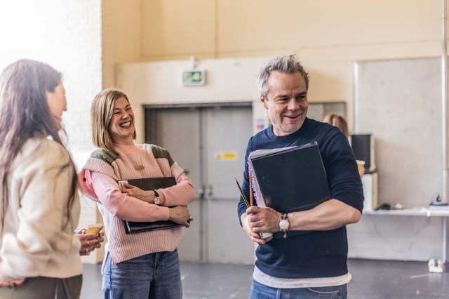 Rosamund Pike & Jamie Glover in Inter Alia Rehearsal Room Photos (Credit Justine Matthew) 04141 Rosamund Pike and Jamie Glover