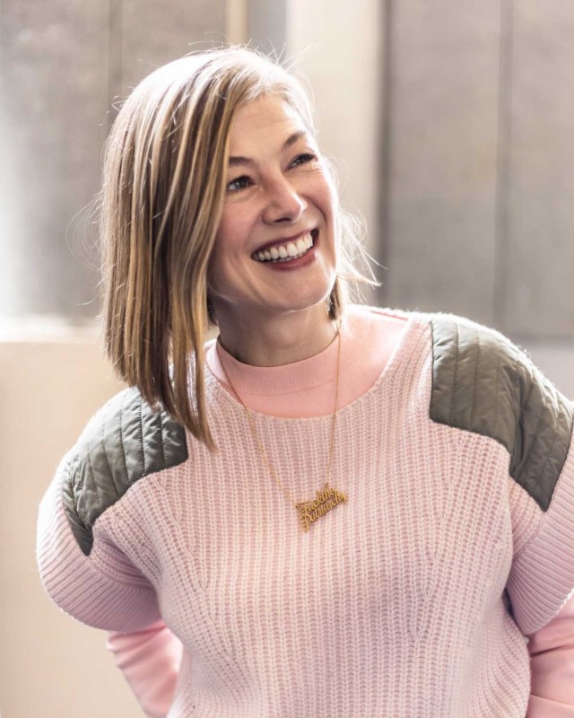 Rosamund Pike in Inter Alia Rehearsal Room Photos (Credit Justine Matthew) 03962 Rosamund Pike