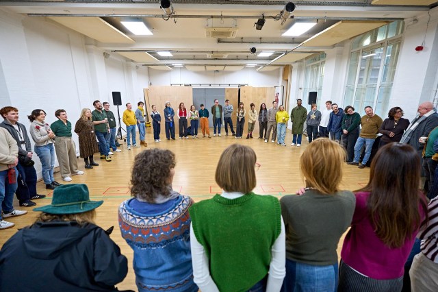 The company in rehearsals for new musical Pride. Photographer Manuel Harlan 006