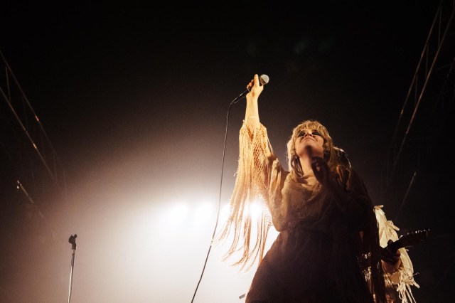 5. TEETH 'N' SMILES. Rebecca Lucy Taylor (Maggie). Photo by Helen Murray