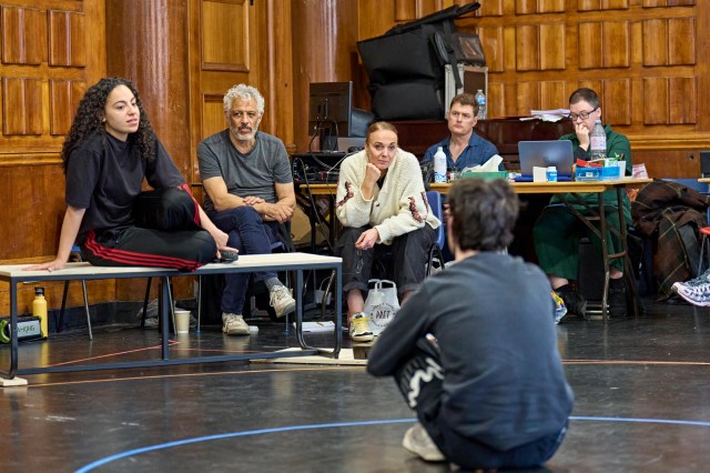 Bella Aubin (Jill Mason), David Rubin (Harry Dalton), Amanda Abbington (Hesther Salomon), and Noah Valentine (Alan Strang) credit Manuel Harlan