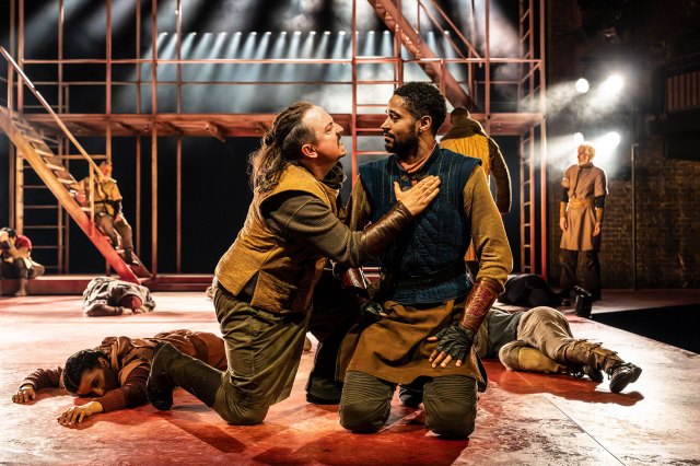 Sion Pritchard and Alfred Enoch in Henry V