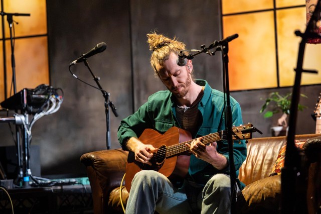 Manic Street Creature. Sam Beveridge (Finn). Credit Johan Persson. 00156