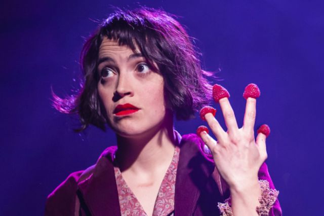 Audrey Brisson as Amelie